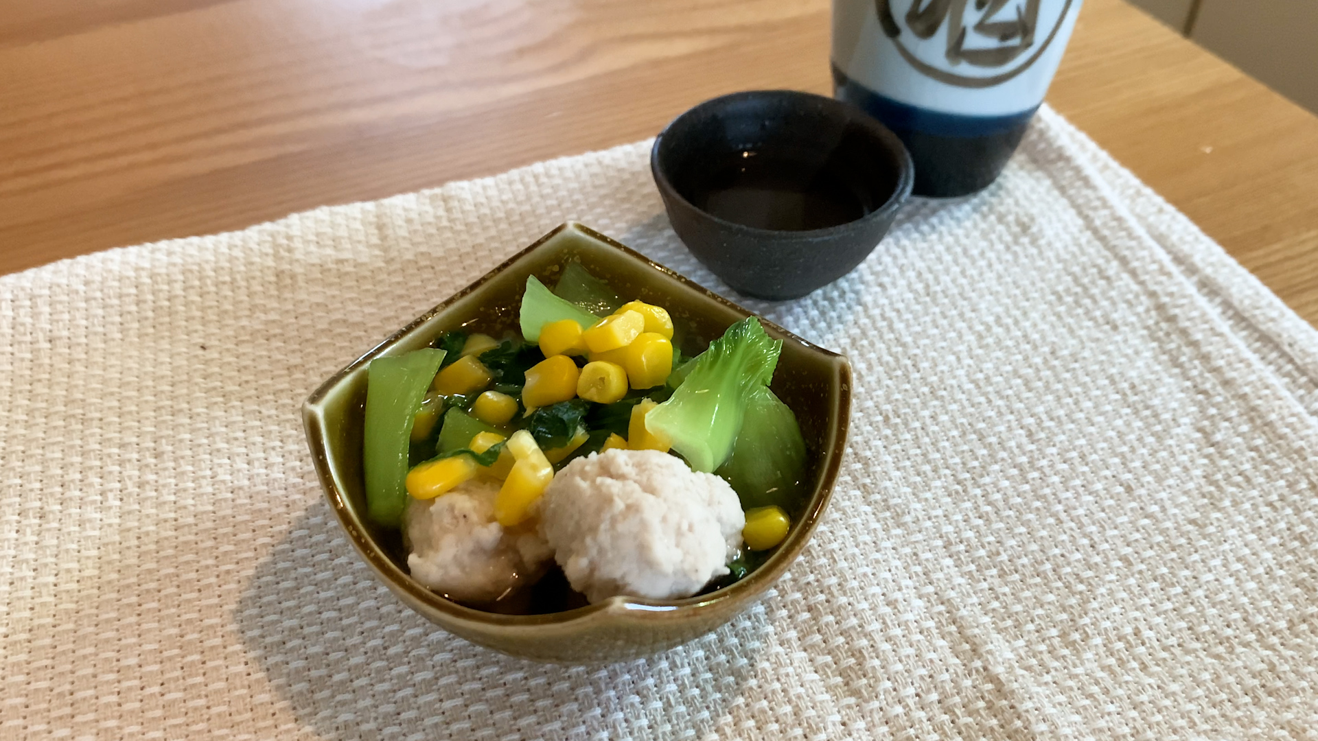 鶏団子と青梗菜の煮物